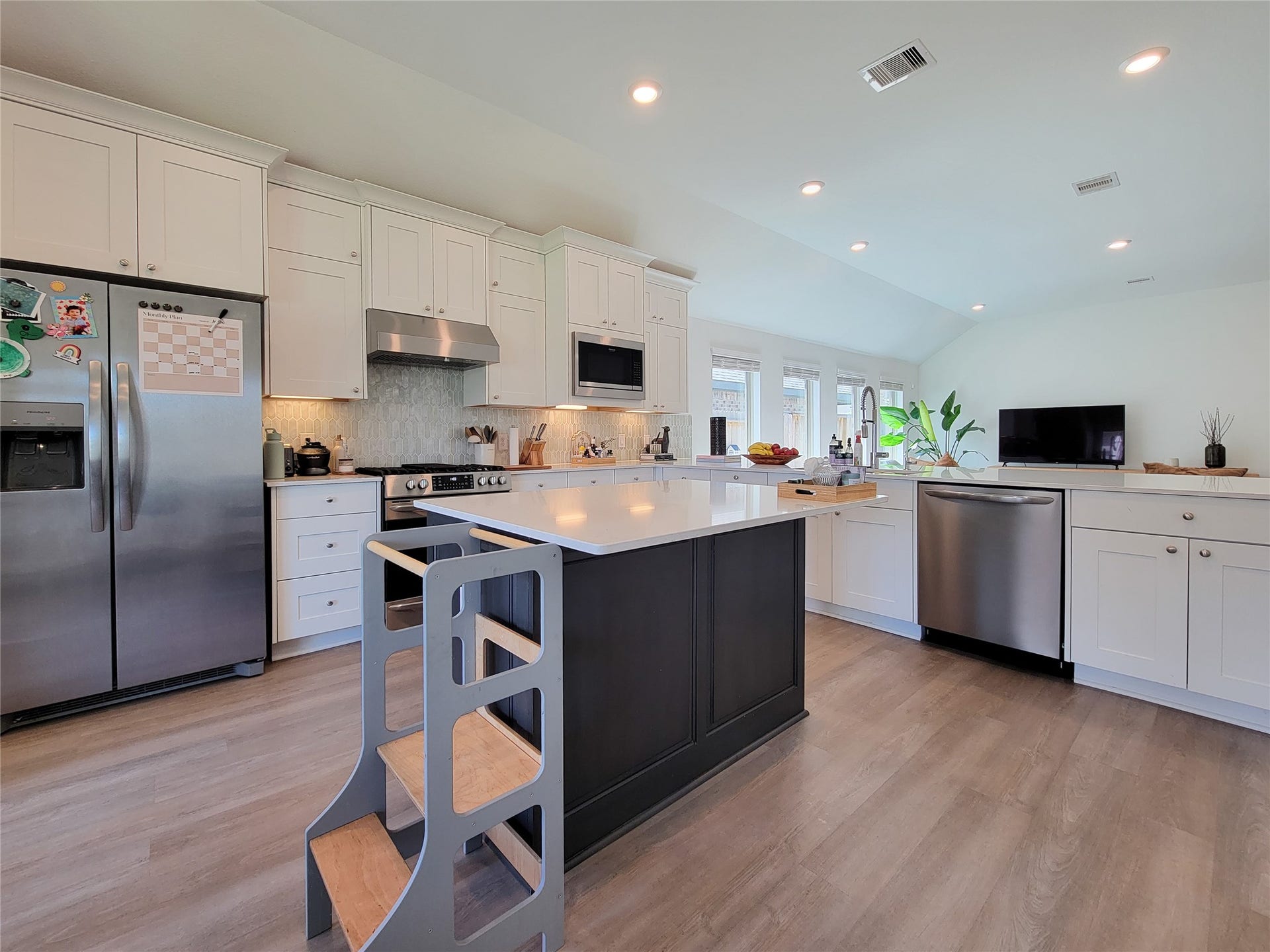 2403 Lemon Grass Drive, Fulshear, TX 77423