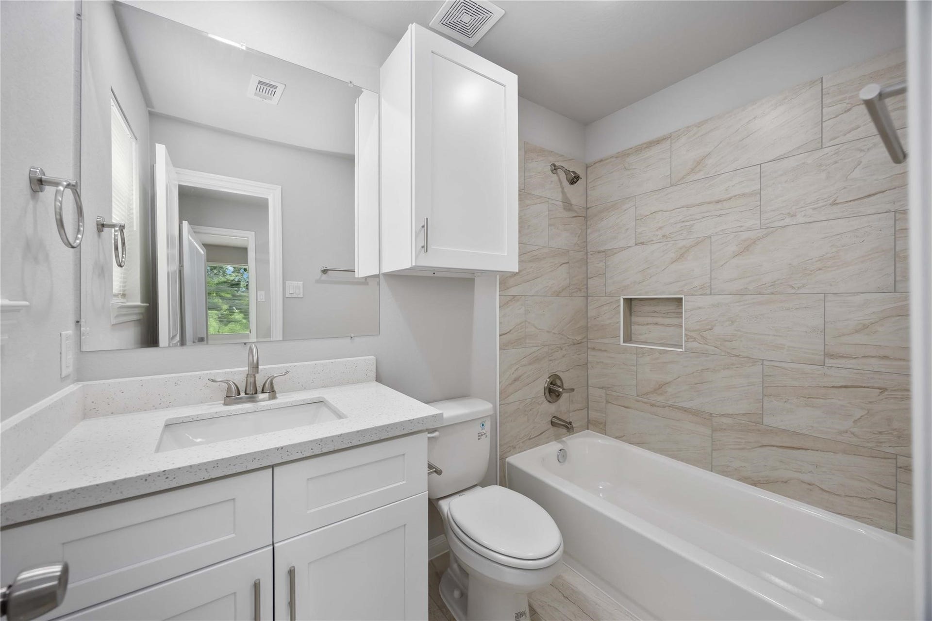 7987 Chateau Street, #B, Houston, TX 77028 7987 Chateau Street, #B, Houston, TX 77028
