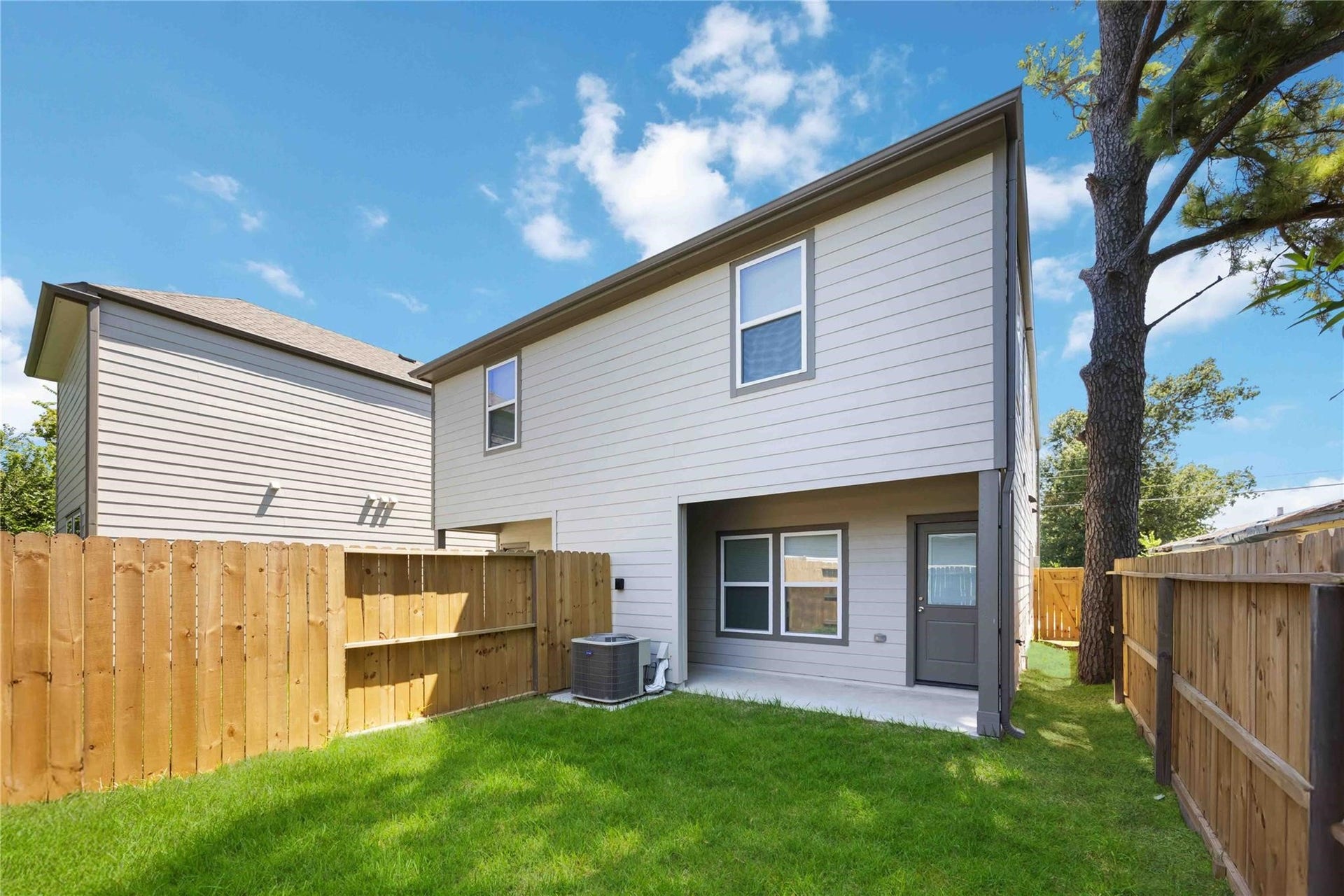7987 Chateau Street, #B, Houston, TX 77028 7987 Chateau Street, #B, Houston, TX 77028