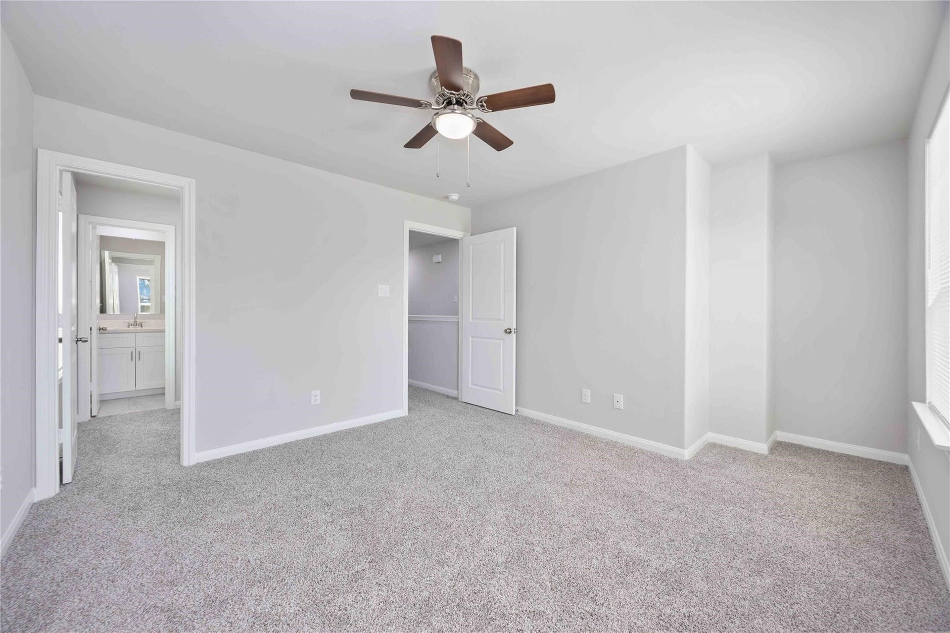 7987 Chateau Street, #B, Houston, TX 77028 7987 Chateau Street, #B, Houston, TX 77028