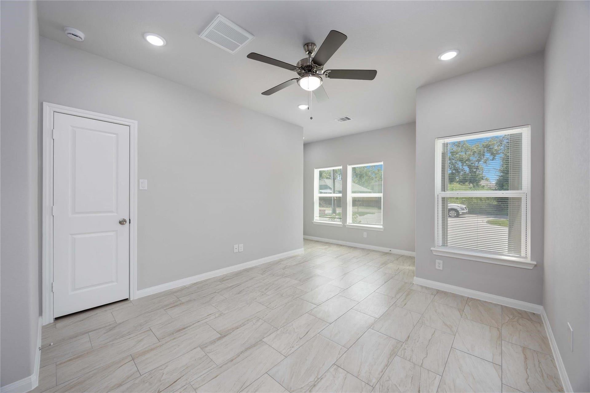 7987 Chateau Street, #B, Houston, TX 77028 7987 Chateau Street, #B, Houston, TX 77028