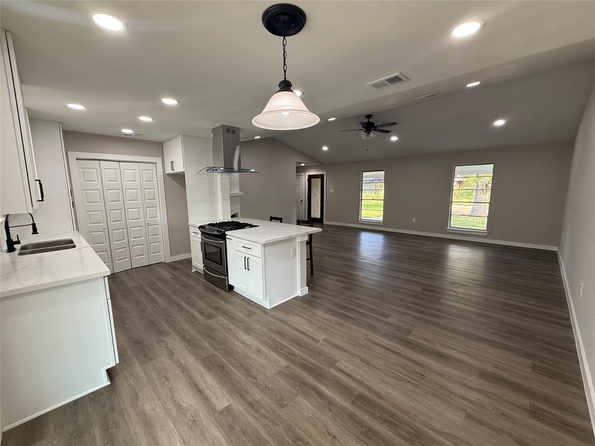 4306 Pine Meadow Drive, Richmond, TX 77469