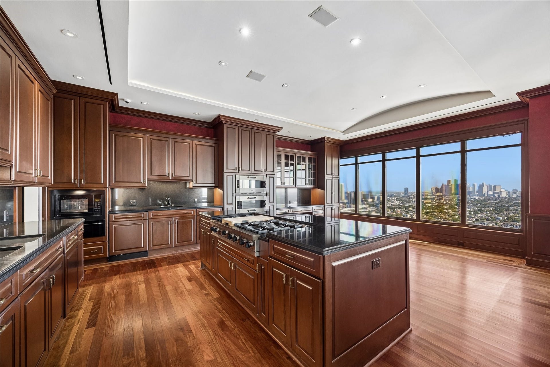 2121 Kirby Drive, #26S, Houston, TX 77019