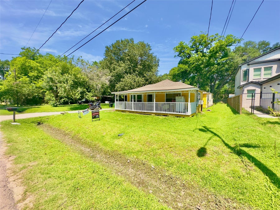 Property photo for 7418 Cora Street, Houston, TX