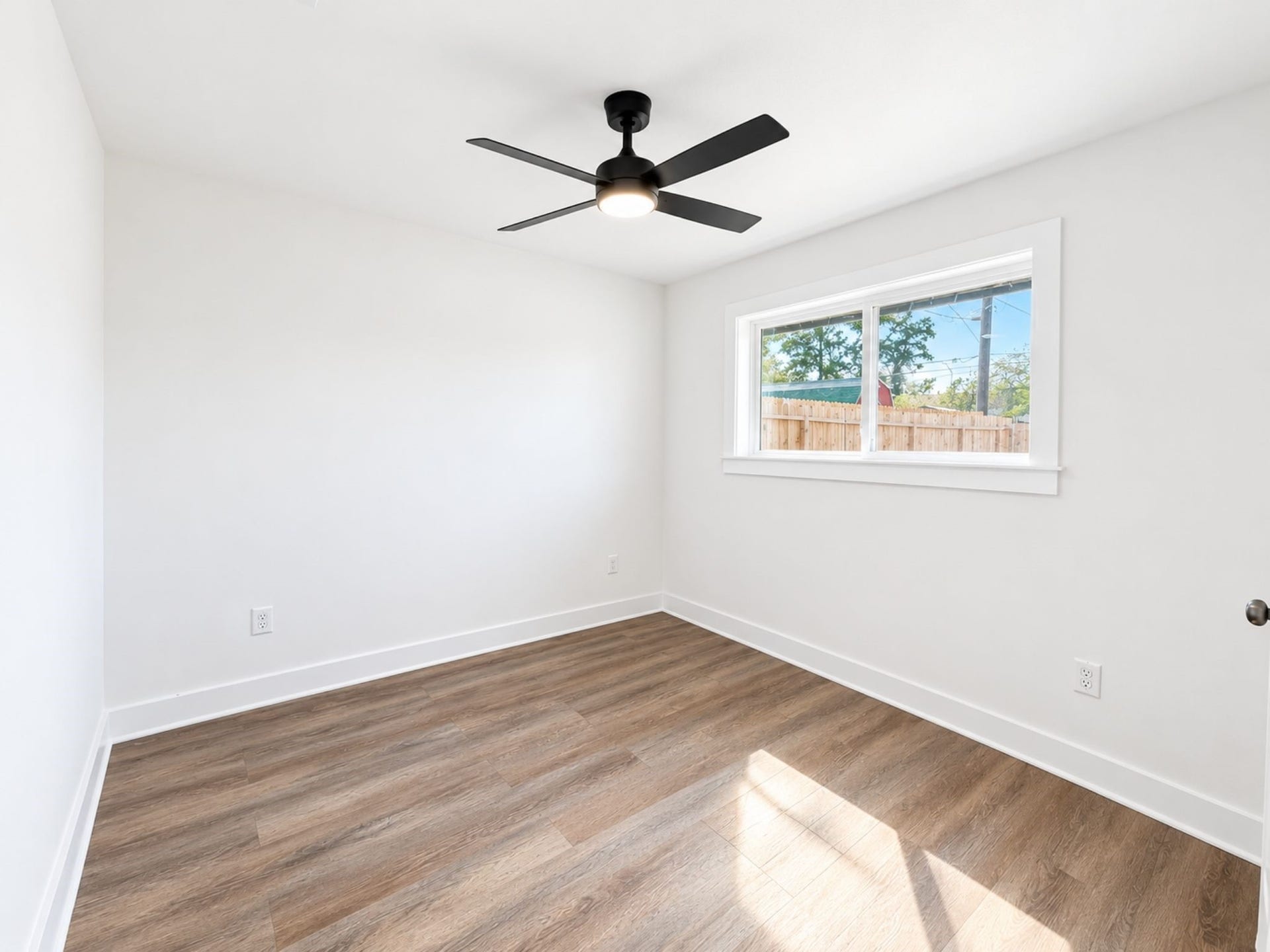 6410 Hopper Road, Houston, TX 77016 6410 Hopper Road, Houston, TX 77016