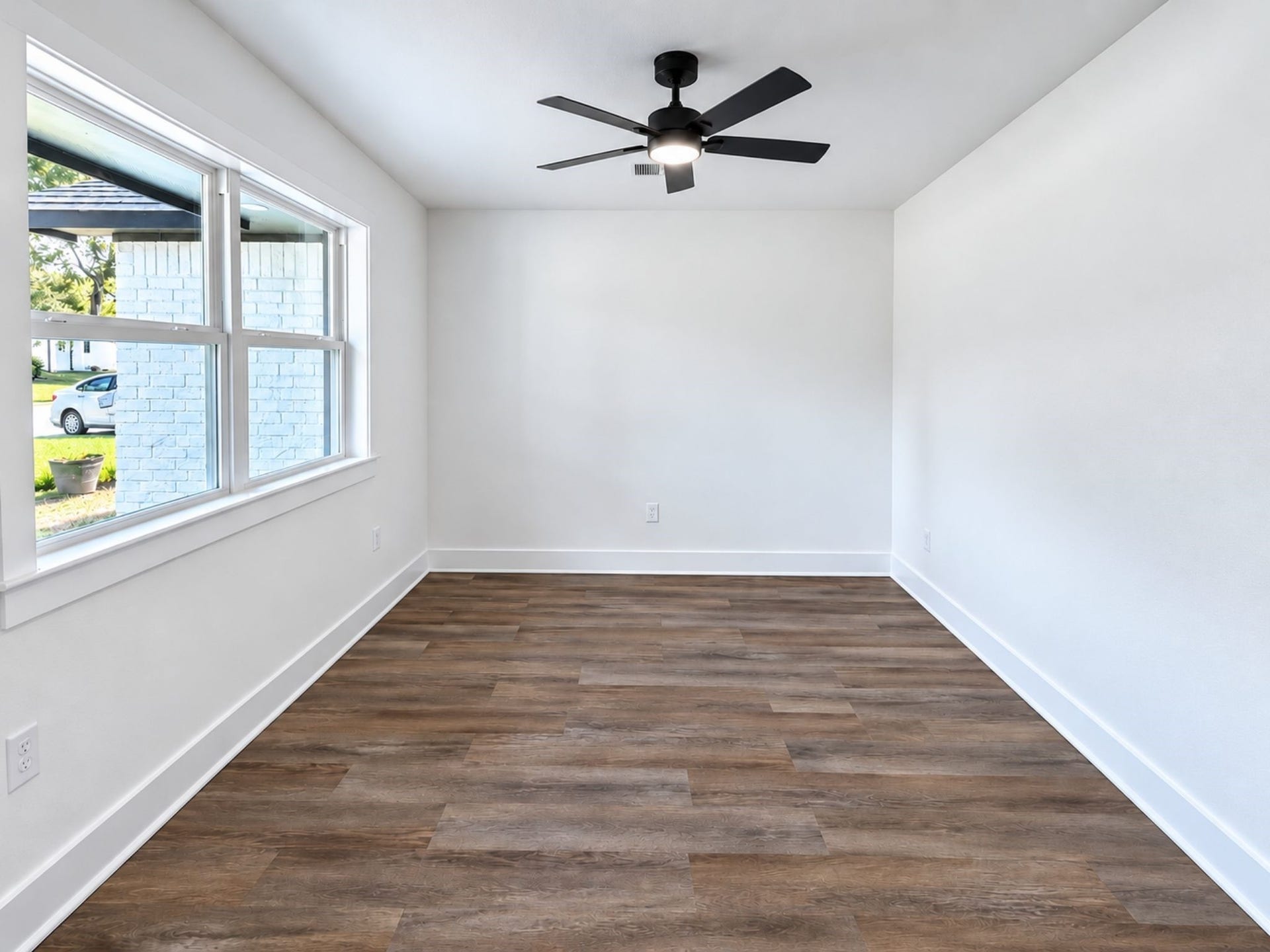 6410 Hopper Road, Houston, TX 77016 Office Space.