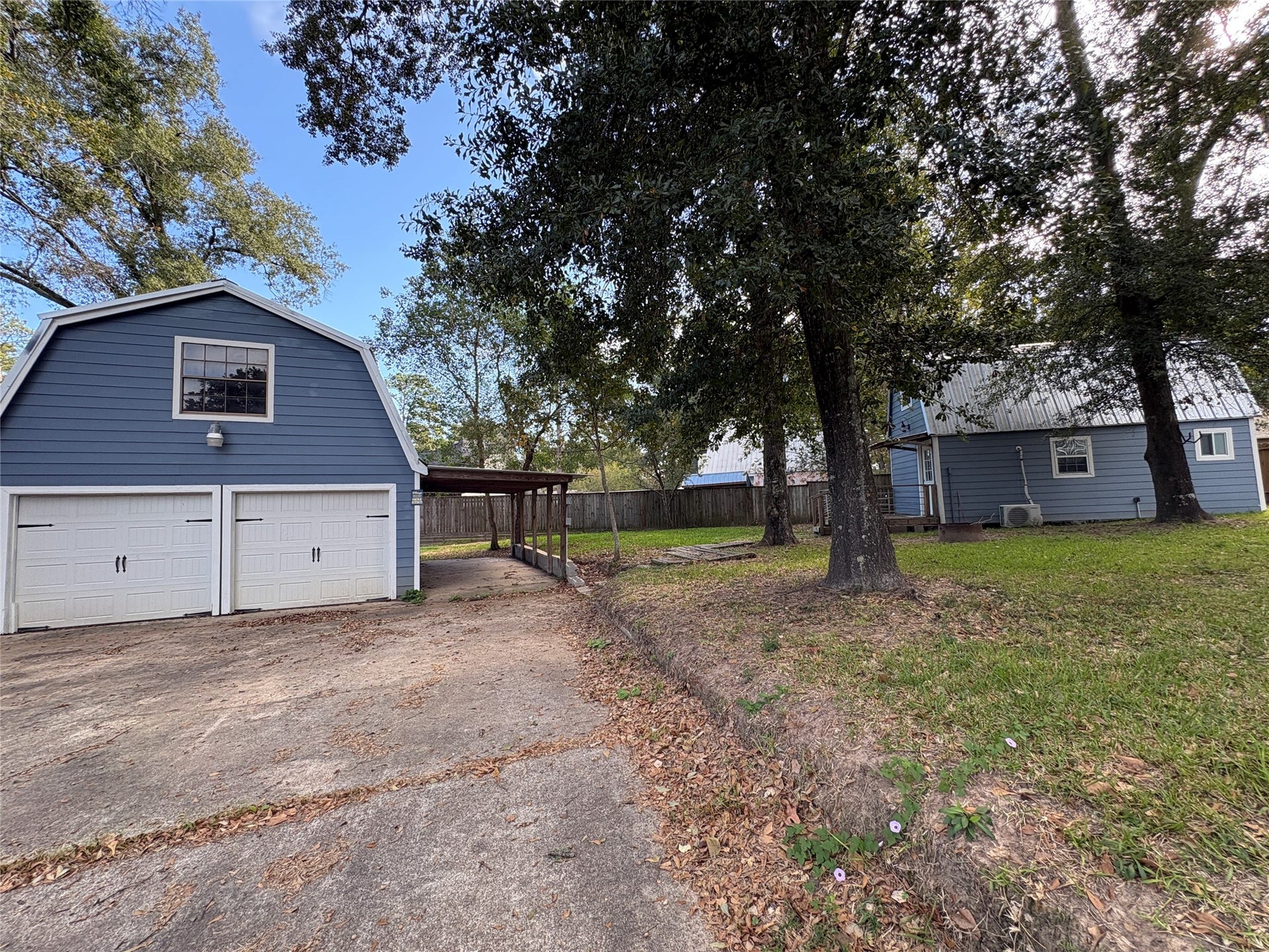 15612 Navajo Trail Street, #B, Willis, TX 77378 15612 Navajo Trail Street, #B, Willis, TX 77378