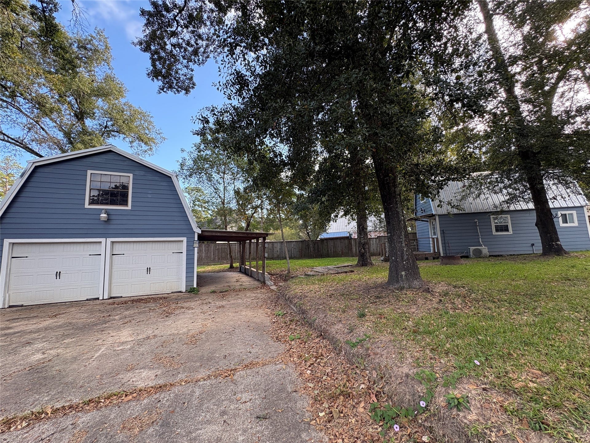 15612 Navajo Trail Street, #B, Willis, TX 77378 15612 Navajo Trail Street, #B, Willis, TX 77378