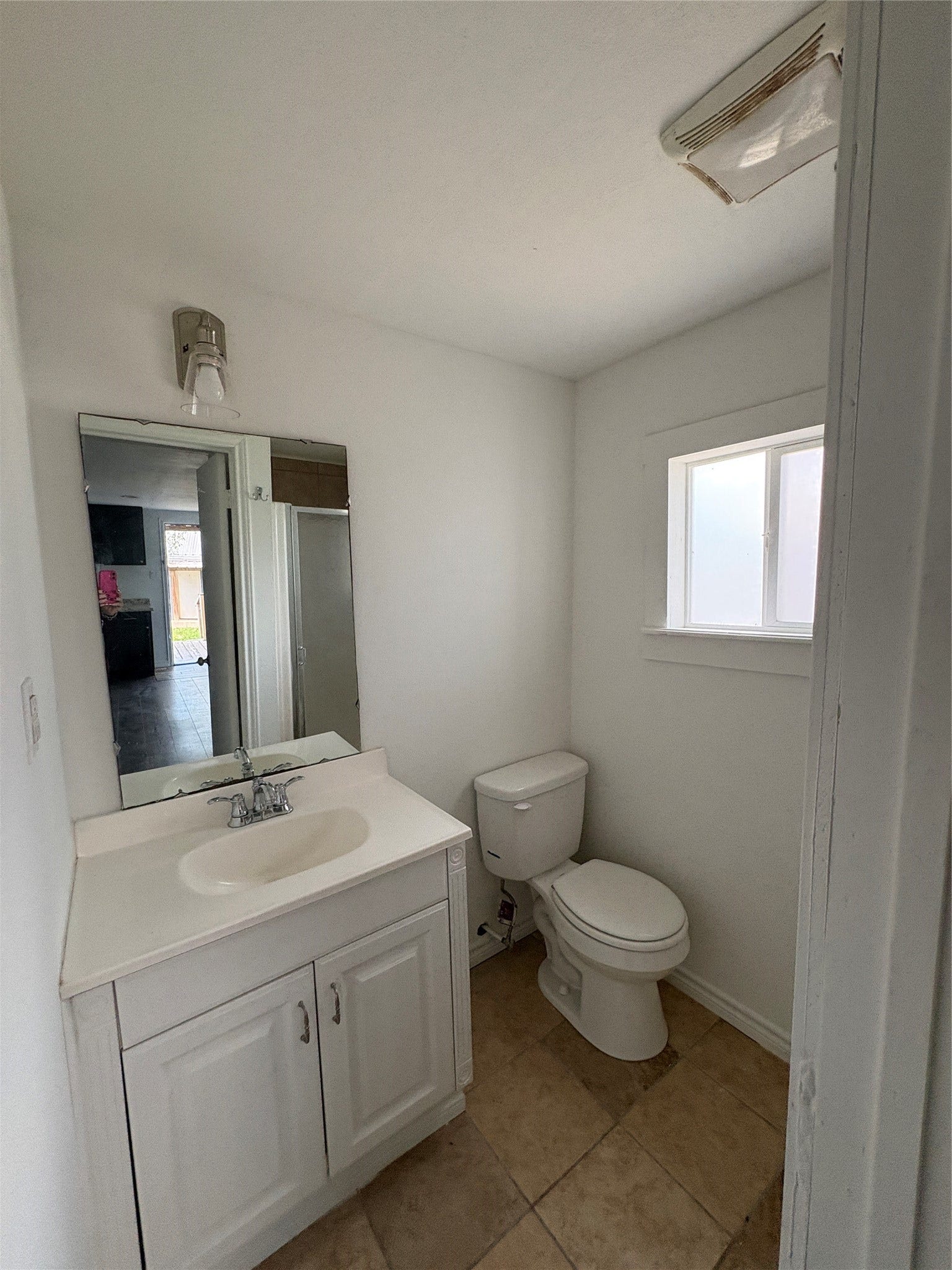 15612 Navajo Trail Street, #B, Willis, TX 77378 15612 Navajo Trail Street, #B, Willis, TX 77378
