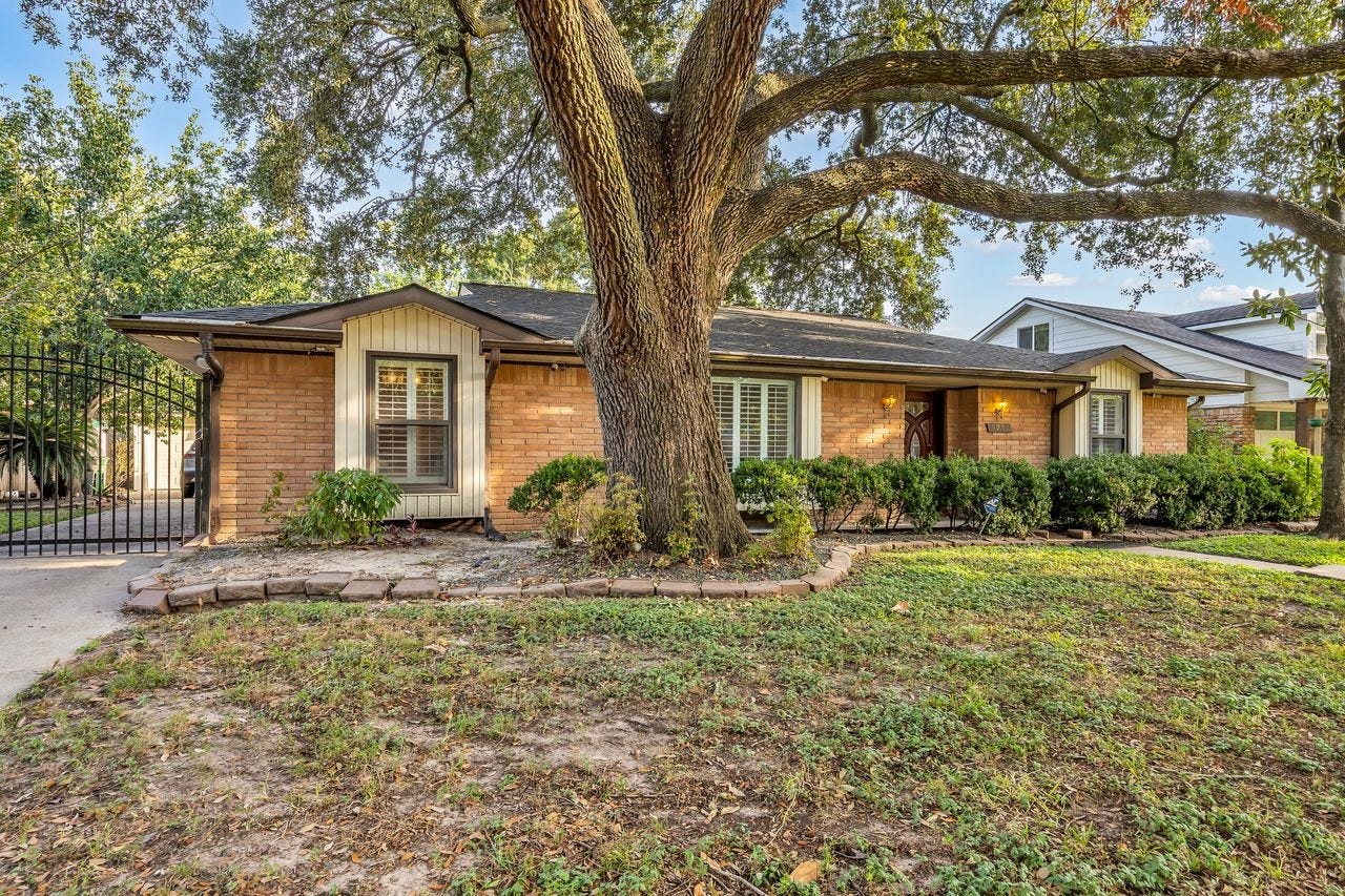 5734 Sanford Road, Houston, TX 77096 5734 Sanford Road, Houston, TX 77096