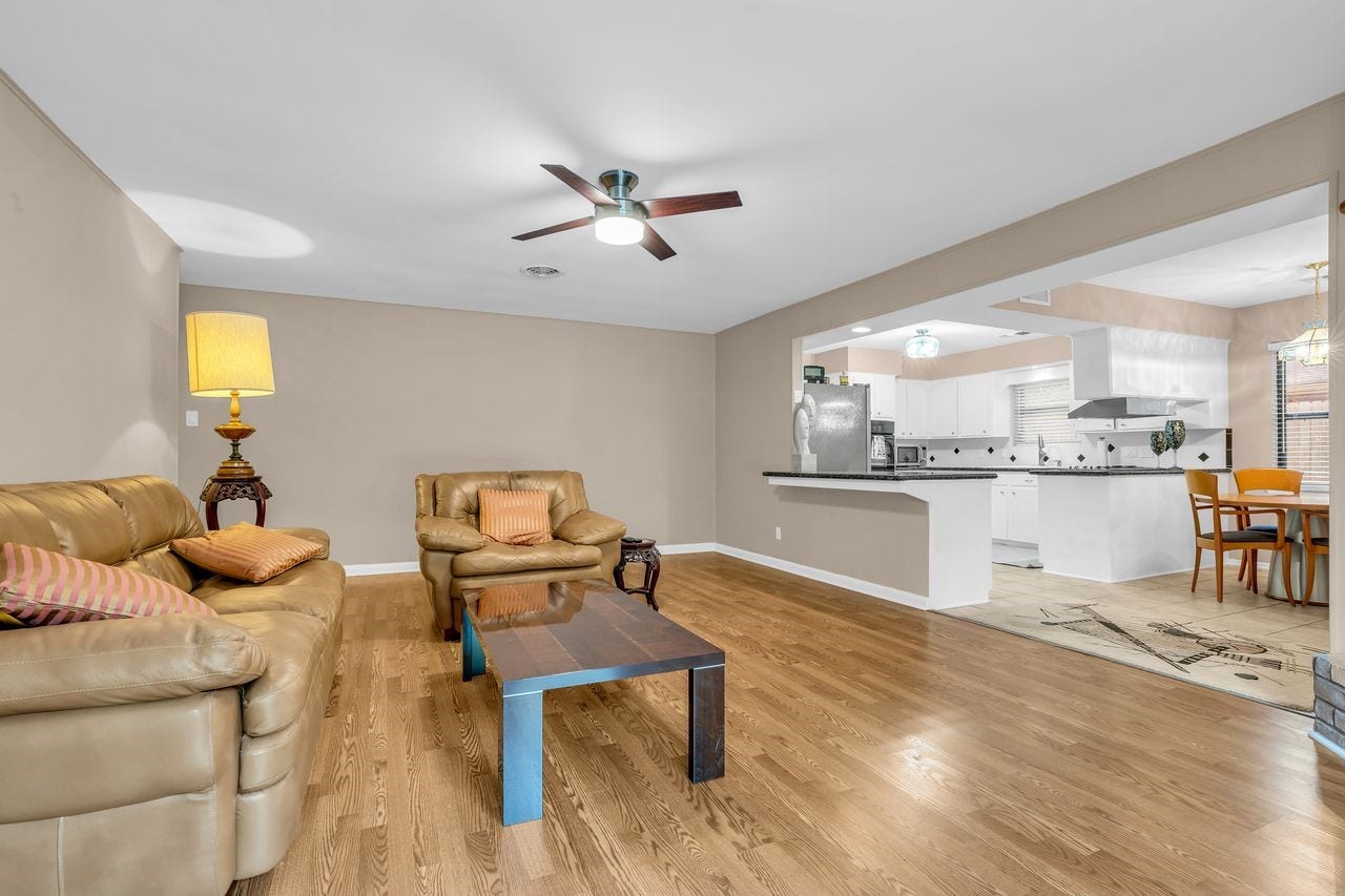 5734 Sanford Road, Houston, TX 77096 5734 Sanford Road, Houston, TX 77096