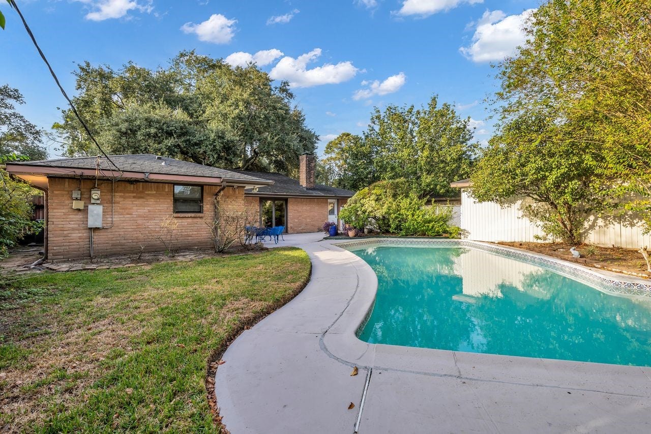 5734 Sanford Road, Houston, TX 77096 5734 Sanford Road, Houston, TX 77096
