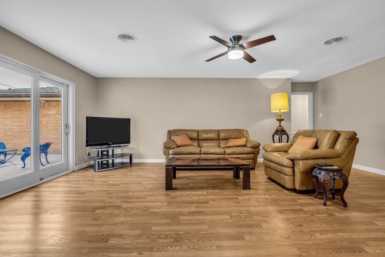 5734 Sanford Road, Houston, TX 77096 5734 Sanford Road, Houston, TX 77096