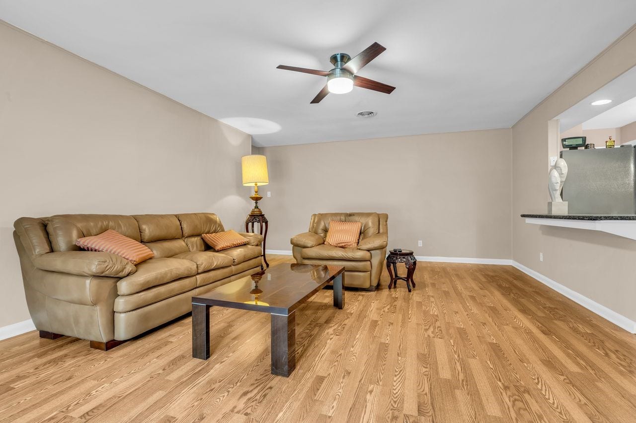 5734 Sanford Road, Houston, TX 77096 5734 Sanford Road, Houston, TX 77096