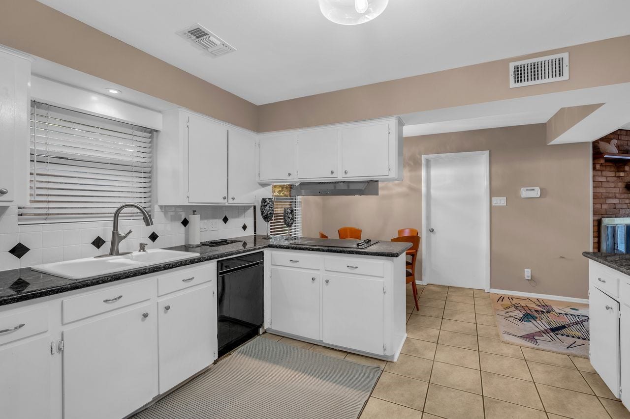 5734 Sanford Road, Houston, TX 77096 5734 Sanford Road, Houston, TX 77096