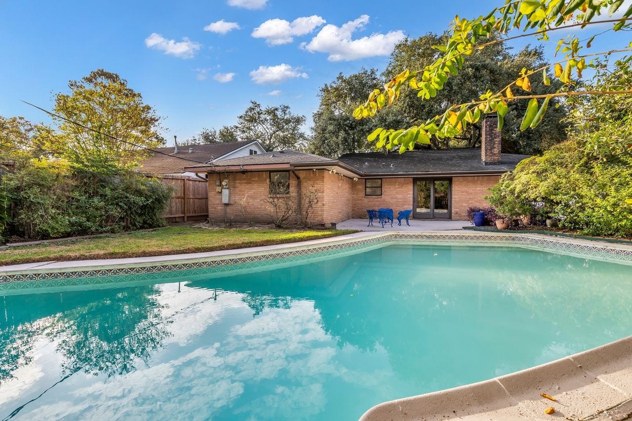 5734 Sanford Road, Houston, TX 77096 5734 Sanford Road, Houston, TX 77096