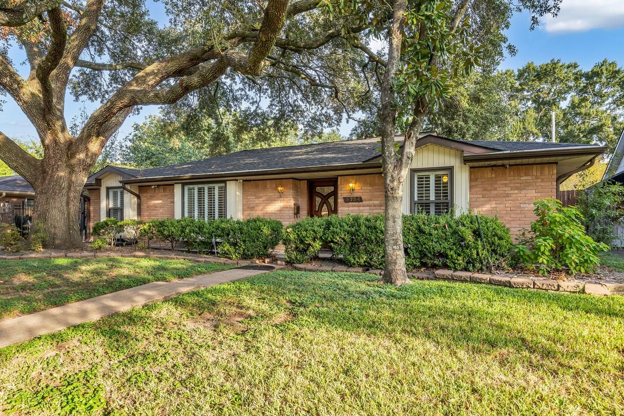 5734 Sanford Road, Houston, TX 77096 5734 Sanford Road, Houston, TX 77096