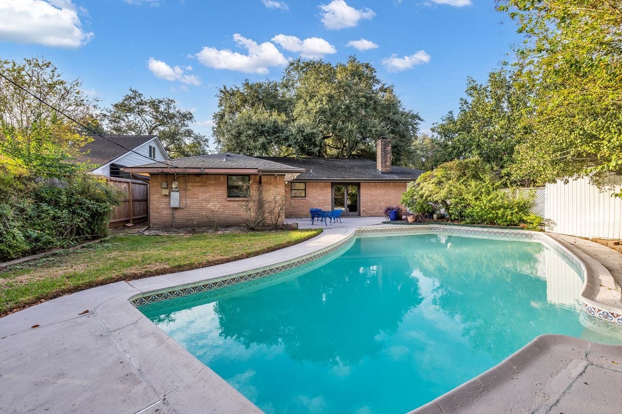 5734 Sanford Road, Houston, TX 77096 5734 Sanford Road, Houston, TX 77096