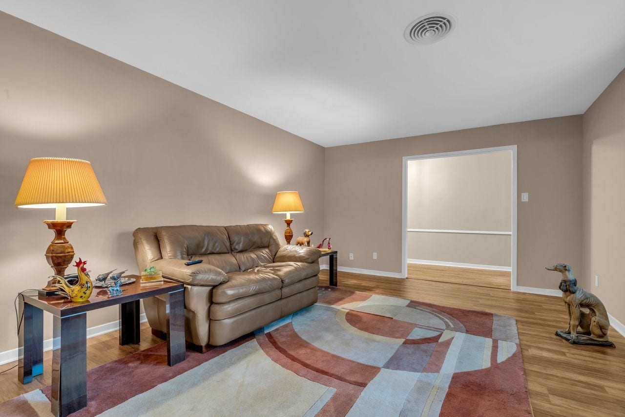 5734 Sanford Road, Houston, TX 77096 5734 Sanford Road, Houston, TX 77096