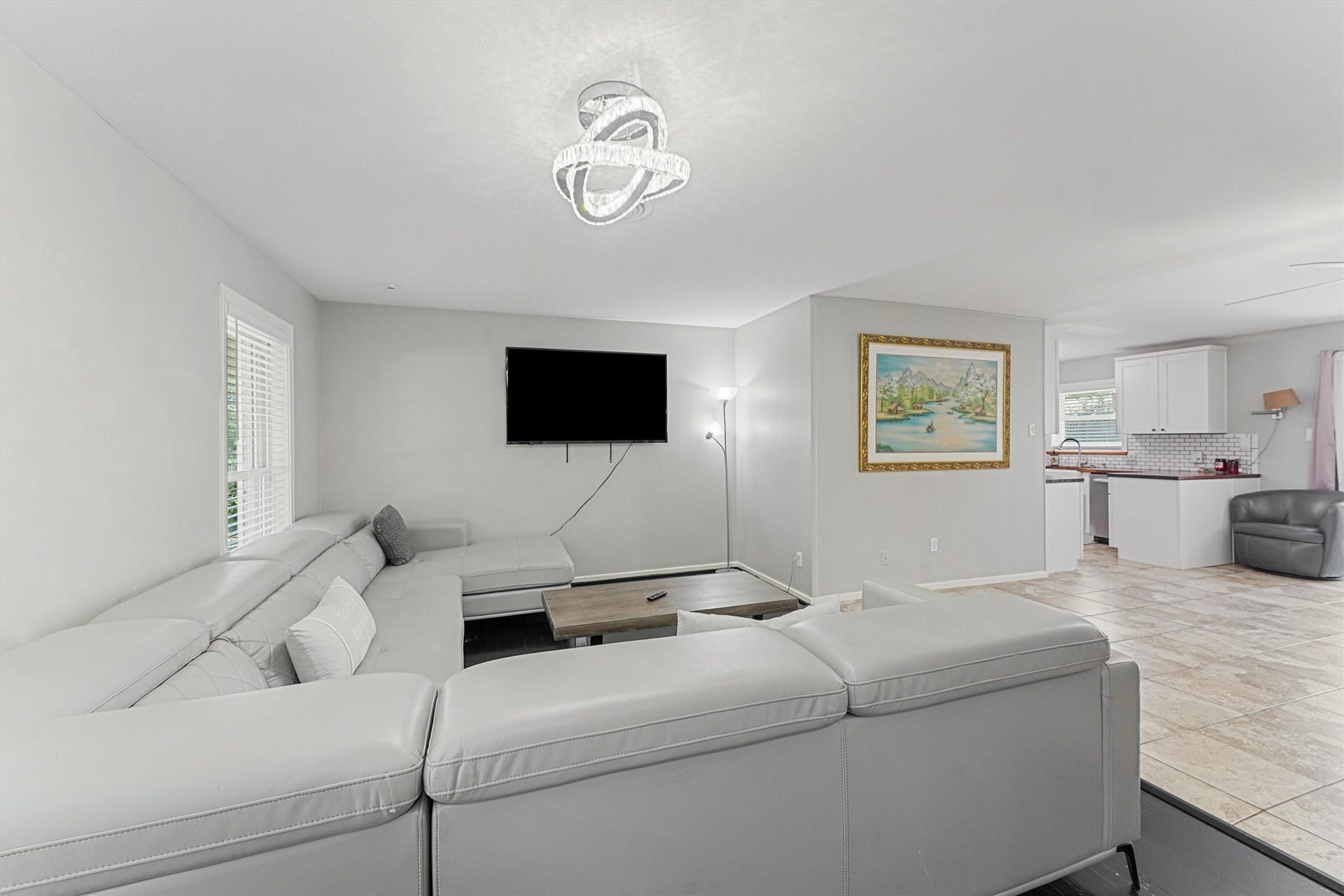 9622 Fairdale Lane, Houston, TX 77063 Living Room