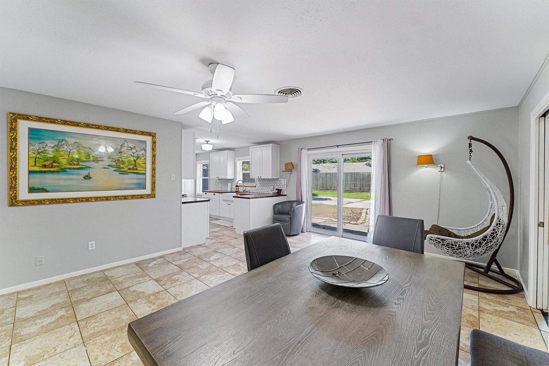 9622 Fairdale Lane, Houston, TX 77063 Dining/Open to Kitchen