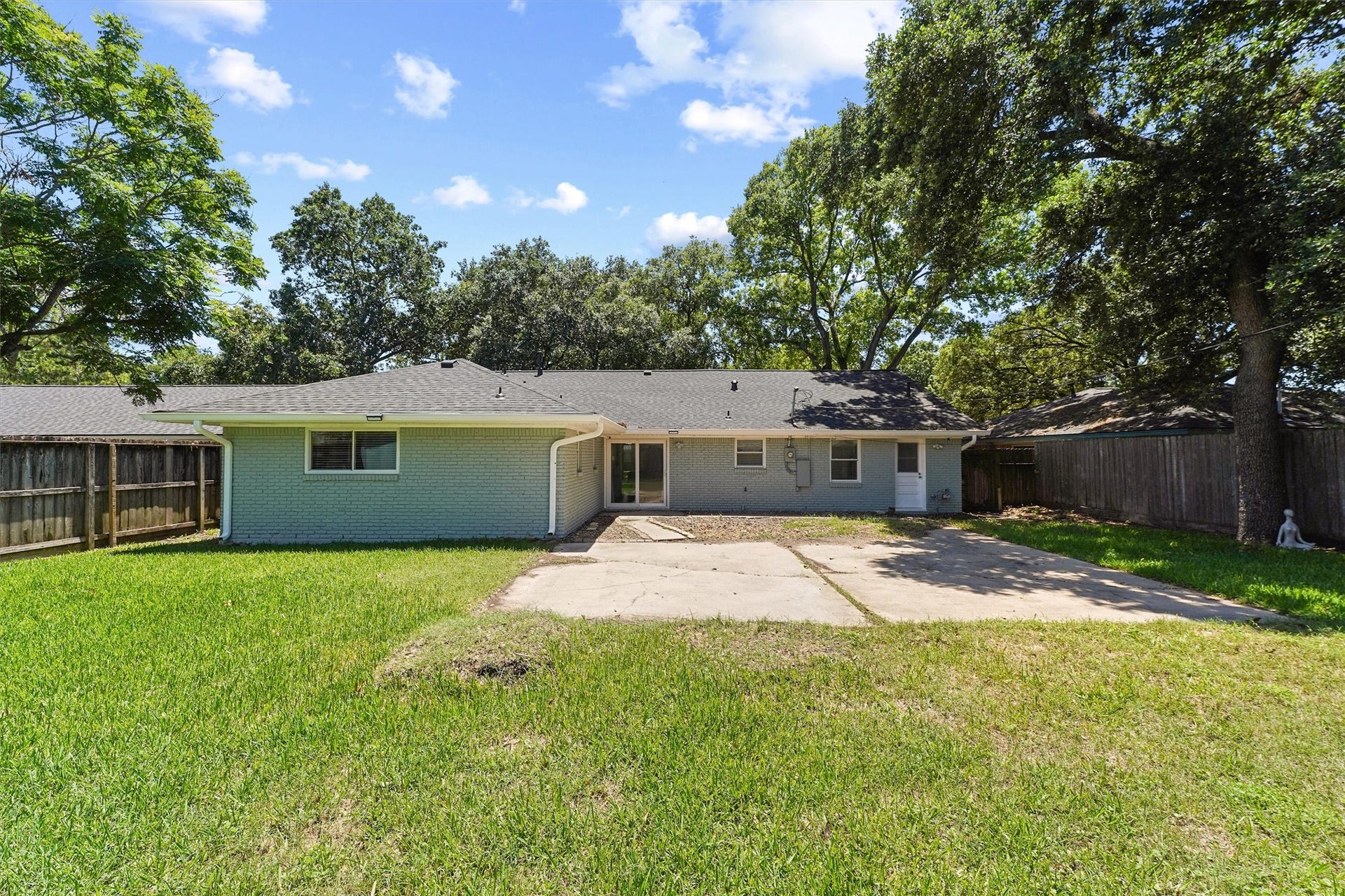 9622 Fairdale Lane, Houston, TX 77063 9622 Fairdale Lane, Houston, TX 77063