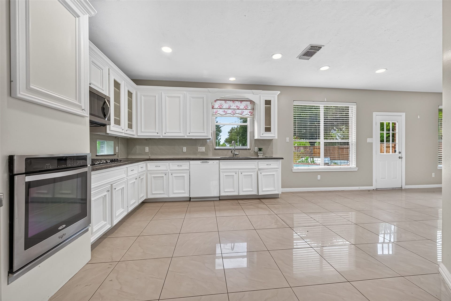 14910 White Forge Lane, Sugar Land, TX 77498 14910 White Forge Lane, Sugar Land, TX 77498