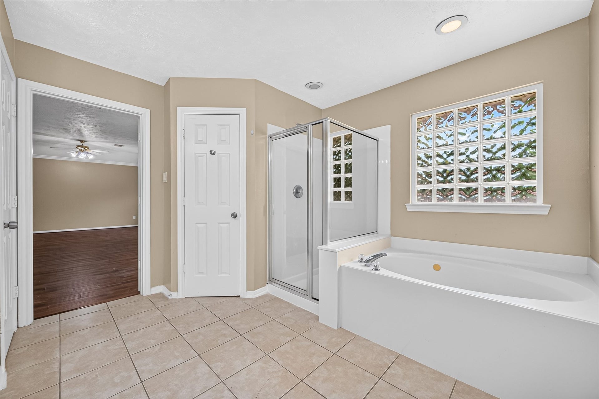 14910 White Forge Lane, Sugar Land, TX 77498 14910 White Forge Lane, Sugar Land, TX 77498