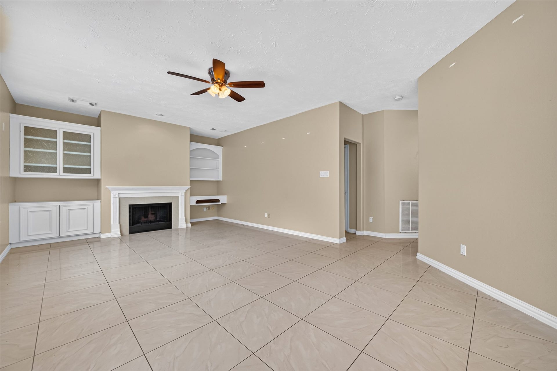 14910 White Forge Lane, Sugar Land, TX 77498 14910 White Forge Lane, Sugar Land, TX 77498