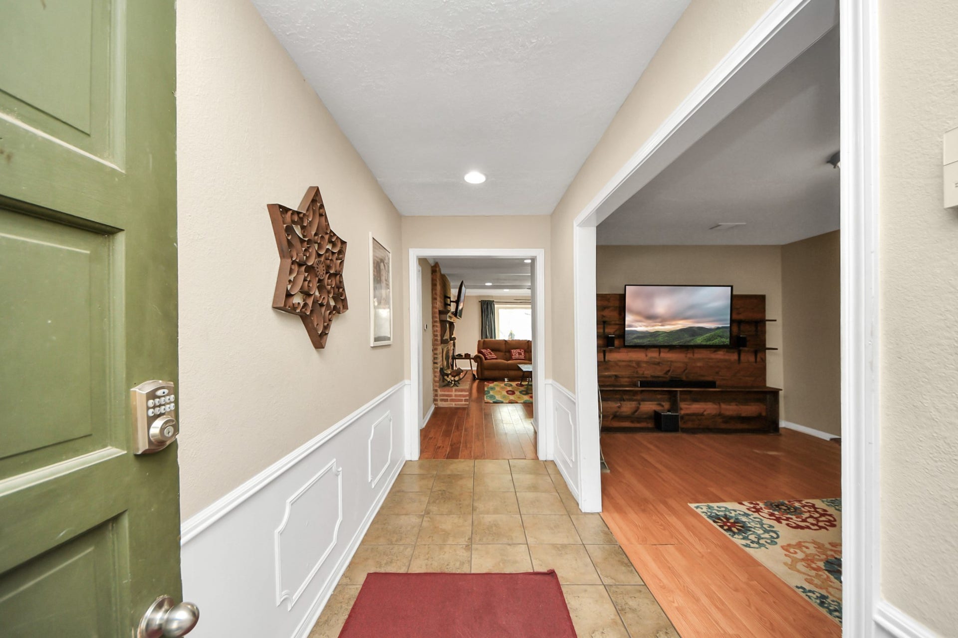 902 Old Mill Lane, Houston, TX 77073