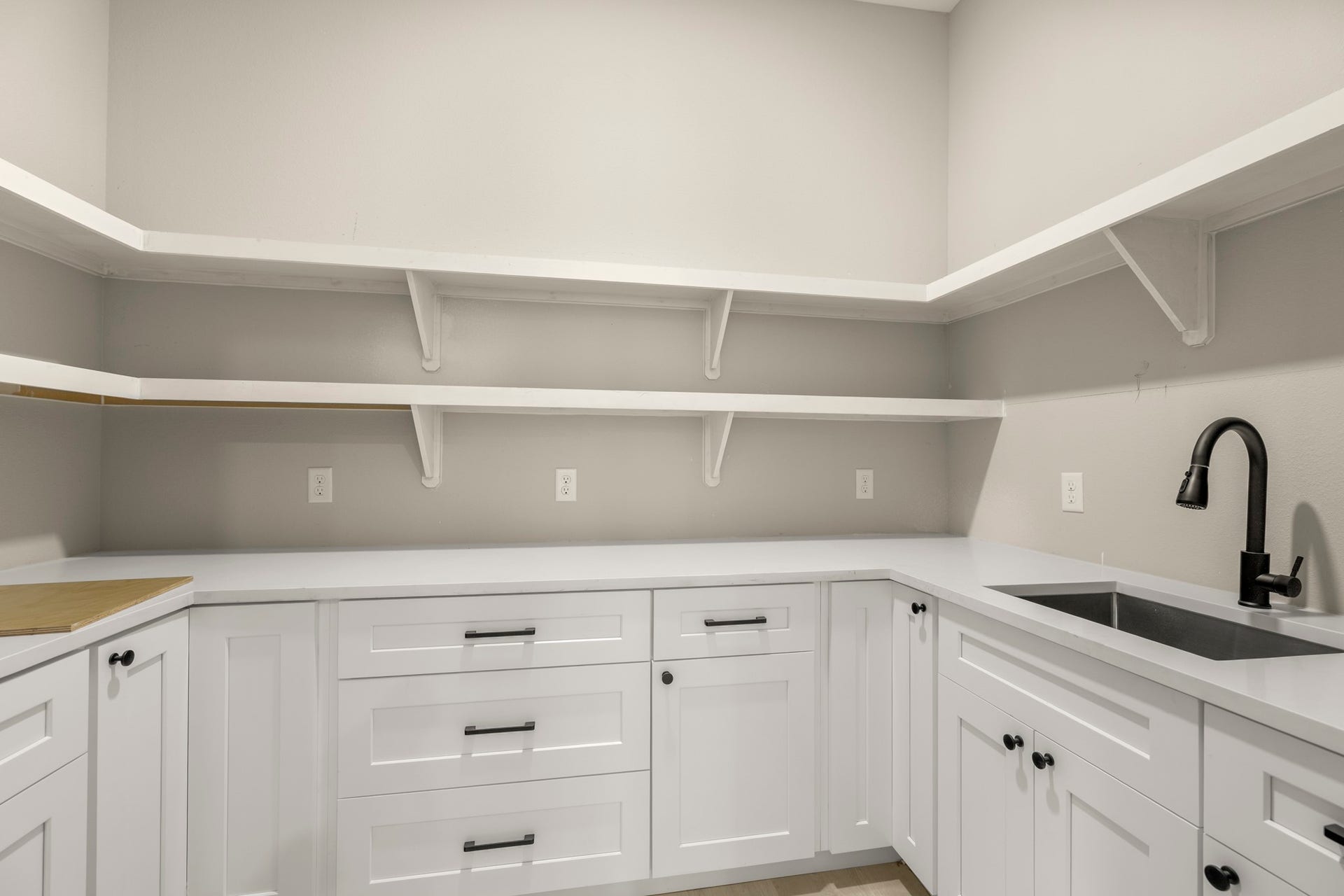 8707 Water Oak View Drive, Tomball, TX 77375 Hidden Butlers Panty with Sink