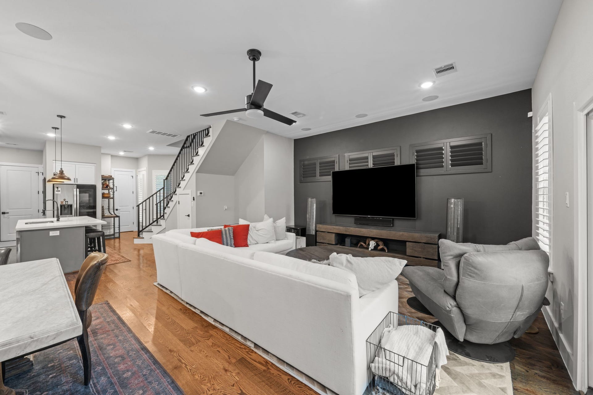 816 E 38th St, #C, Houston, TX 77022 816 E 38th St, #C, Houston, TX 77022