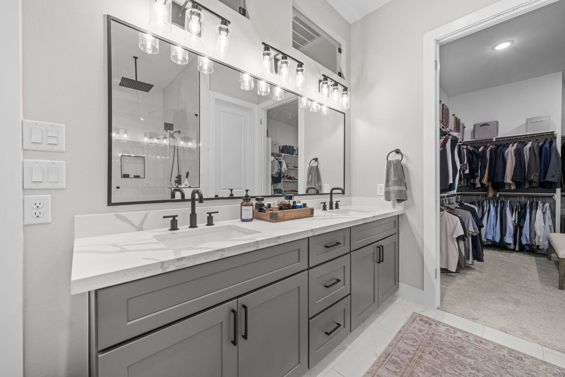 816 E 38th St, #C, Houston, TX 77022 816 E 38th St, #C, Houston, TX 77022