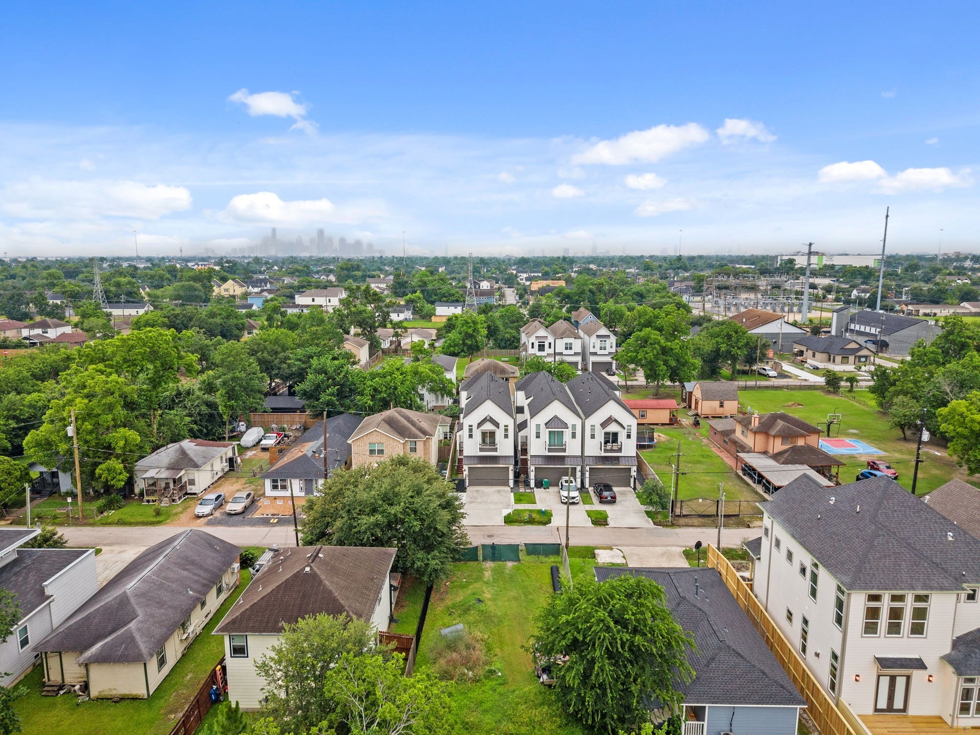 816 E 38th St, #C, Houston, TX 77022 816 E 38th St, #C, Houston, TX 77022