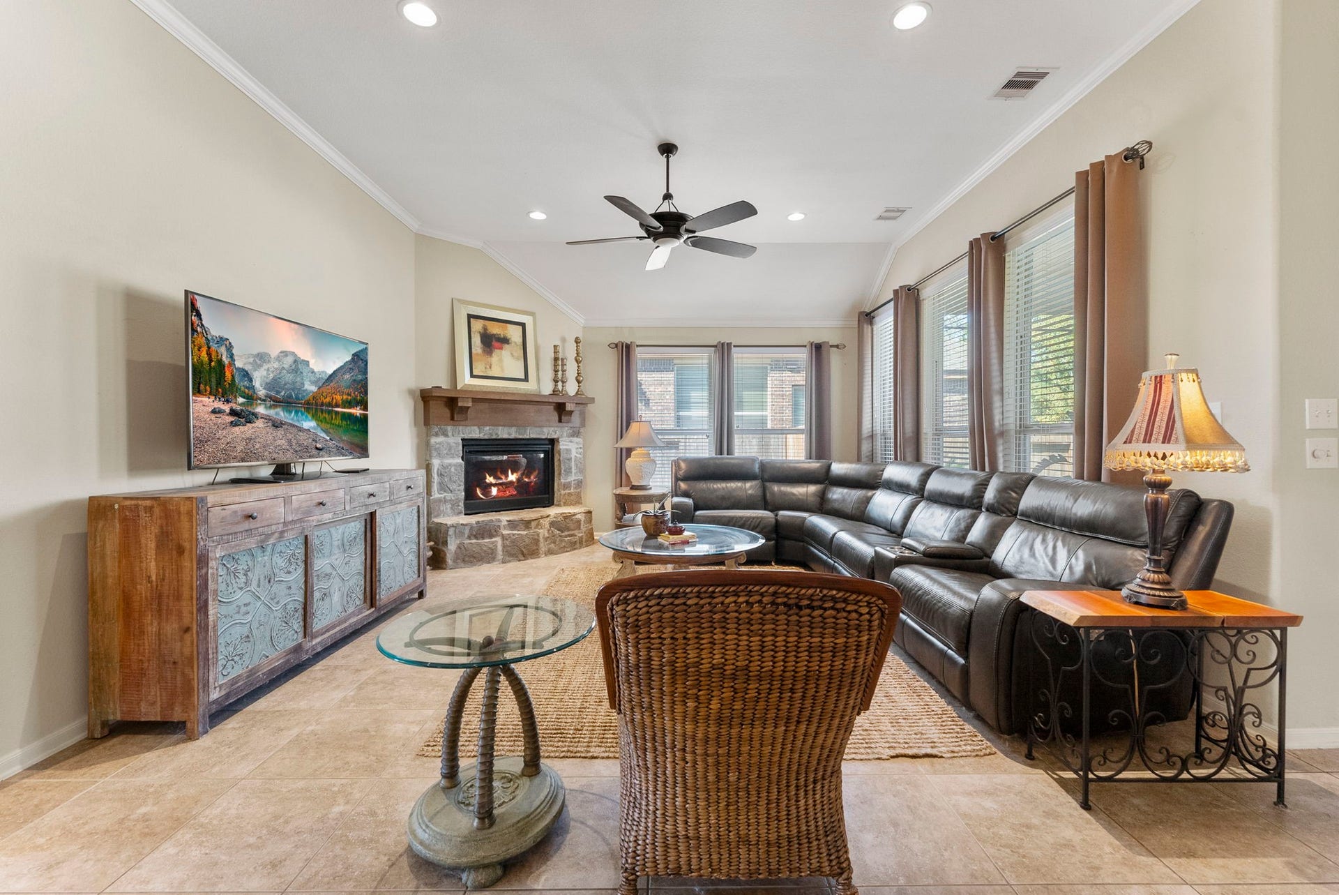 19610 Crystal Ivy Lane, Spring, TX 77388 19610 Crystal Ivy Lane, Spring, TX 77388