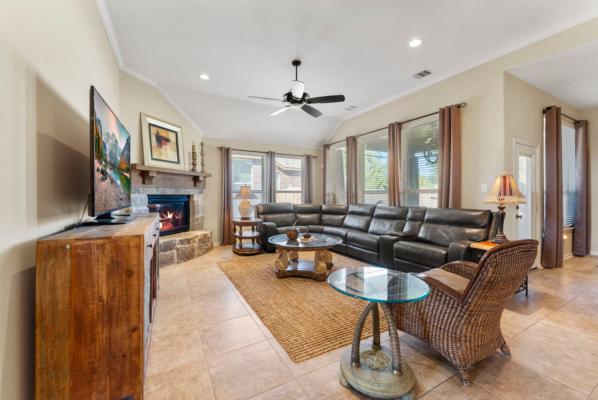 19610 Crystal Ivy Lane, Spring, TX 77388 19610 Crystal Ivy Lane, Spring, TX 77388
