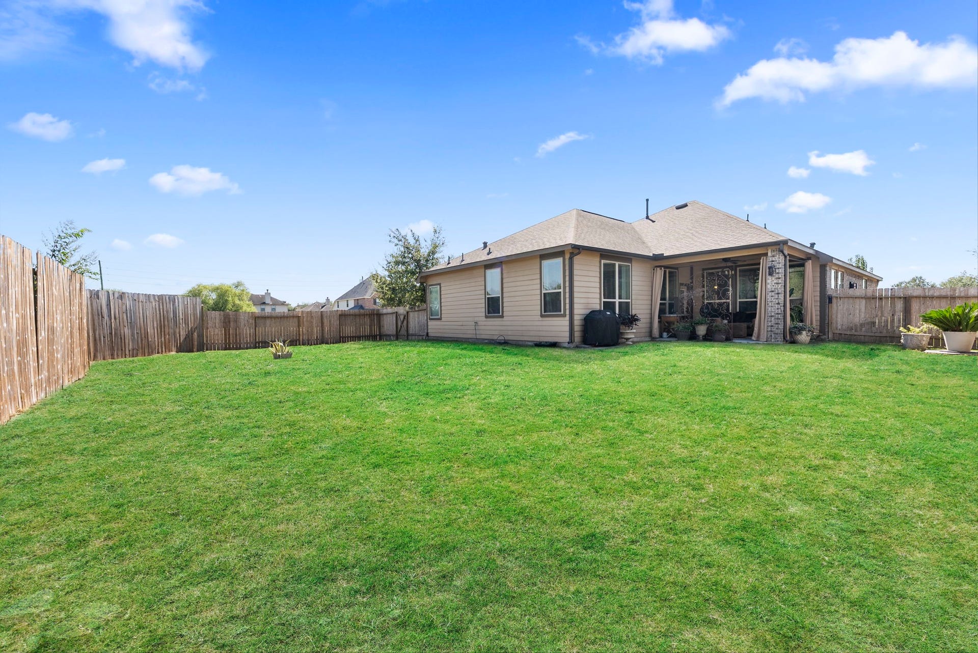 19610 Crystal Ivy Lane, Spring, TX 77388 19610 Crystal Ivy Lane, Spring, TX 77388