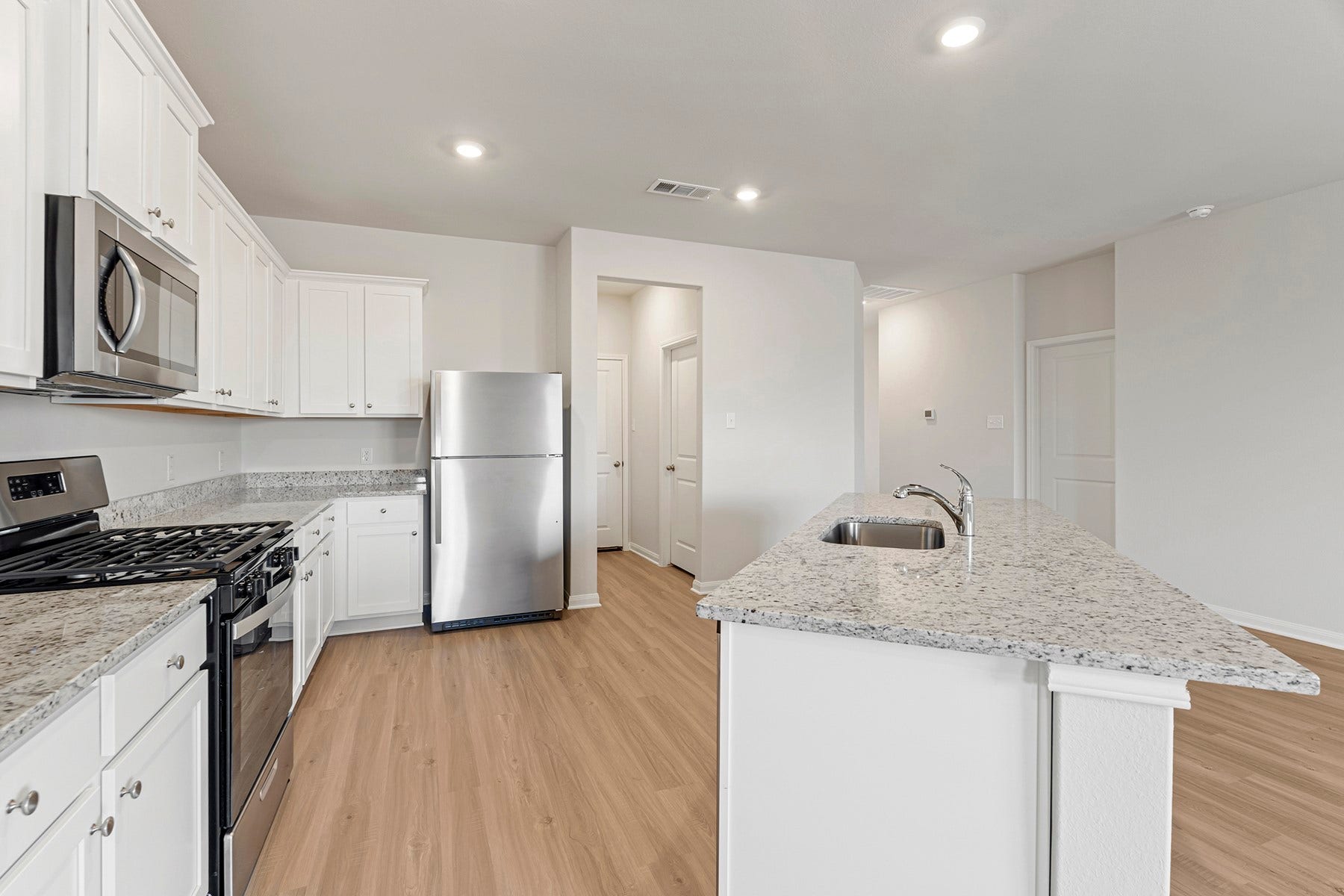 8810 New Jade Drive, Iowa Colony, TX 77583 8810 New Jade Drive, Iowa Colony, TX 77583