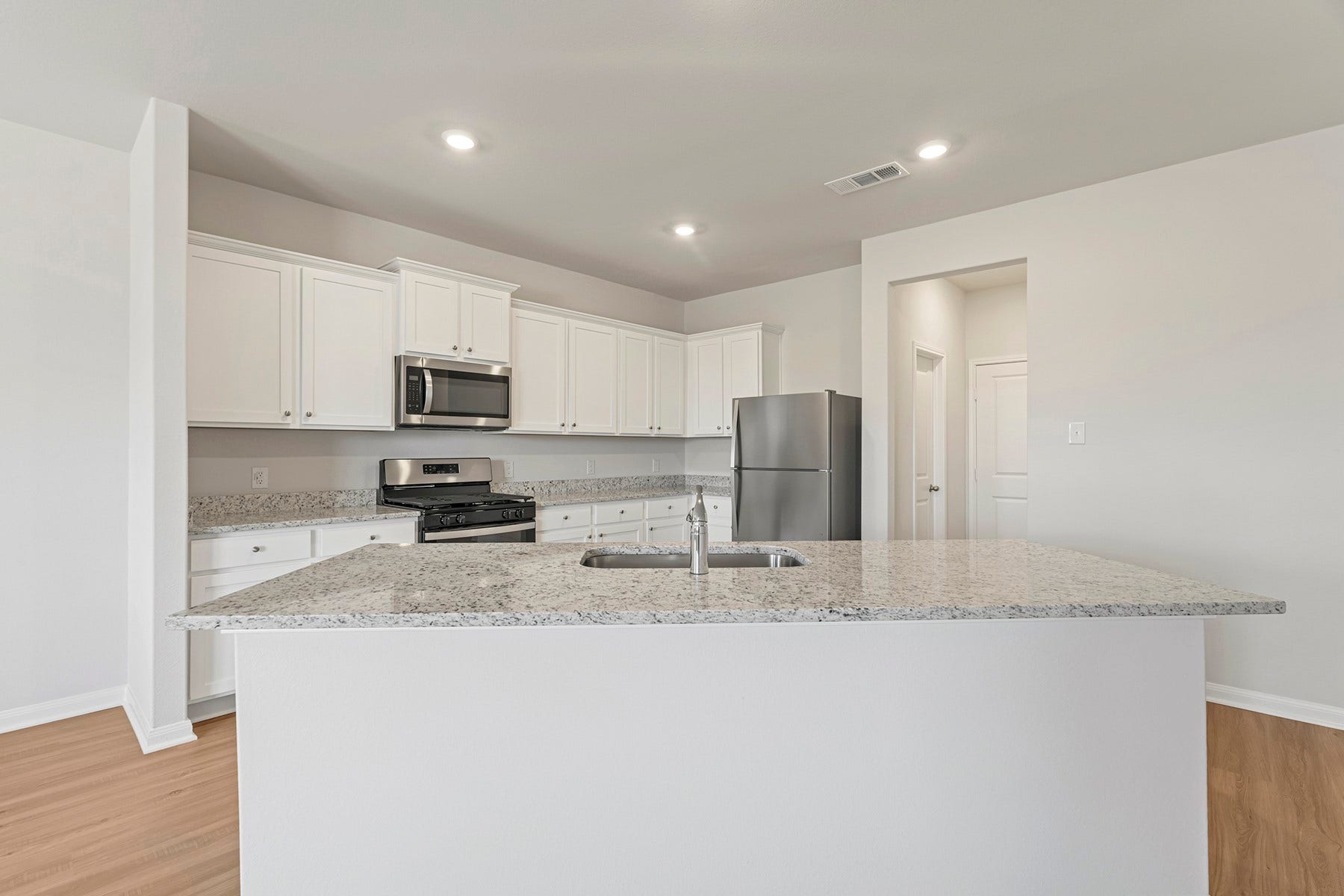 8810 New Jade Drive, Iowa Colony, TX 77583 8810 New Jade Drive, Iowa Colony, TX 77583