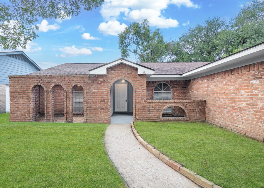 Property photo for 4611 Wee Lassie Lane, Houston, TX