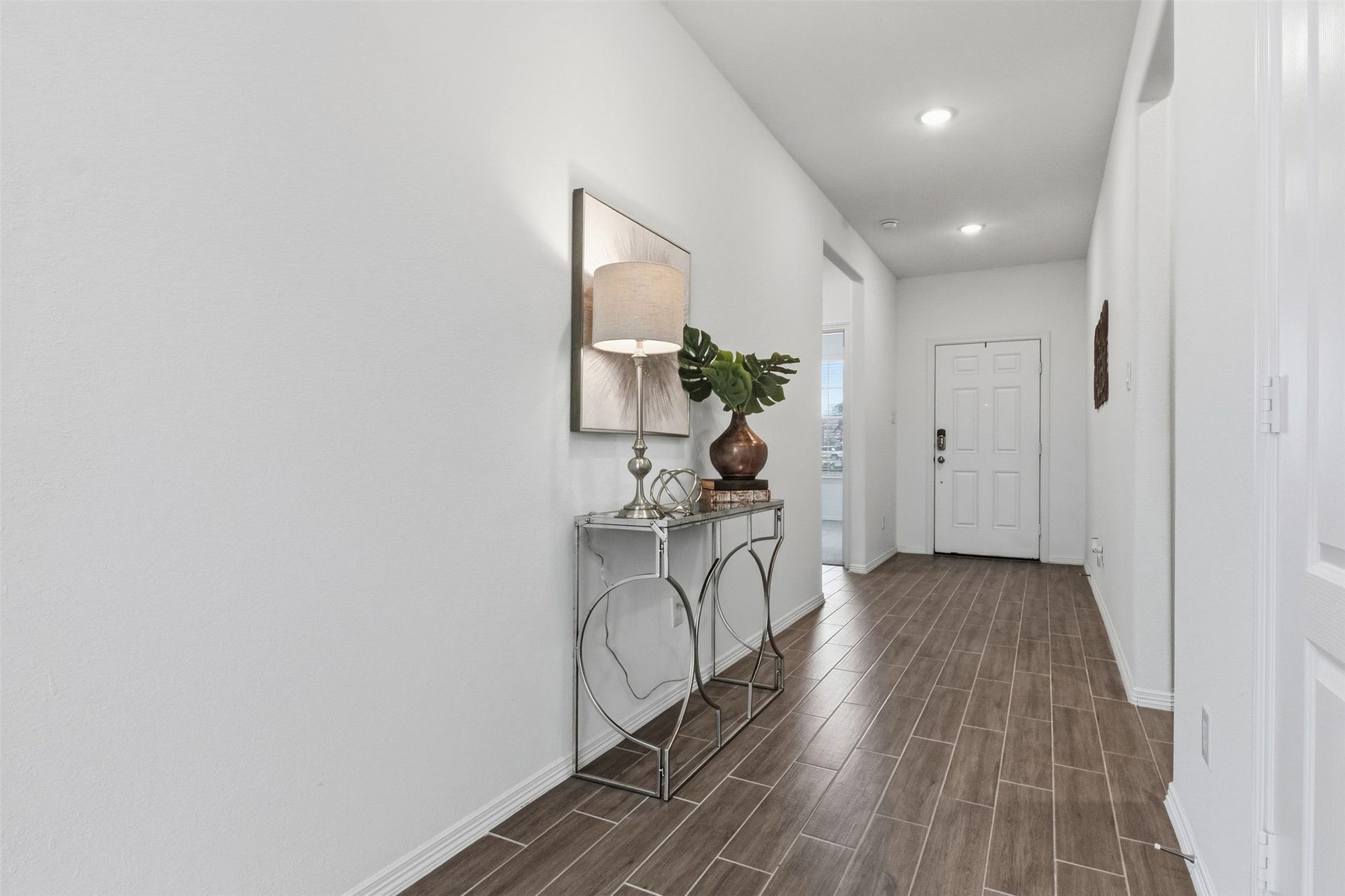 25814 Northpark Pine Drive, Porter, TX 77365 Wood look tile flooring for beauty and durability!