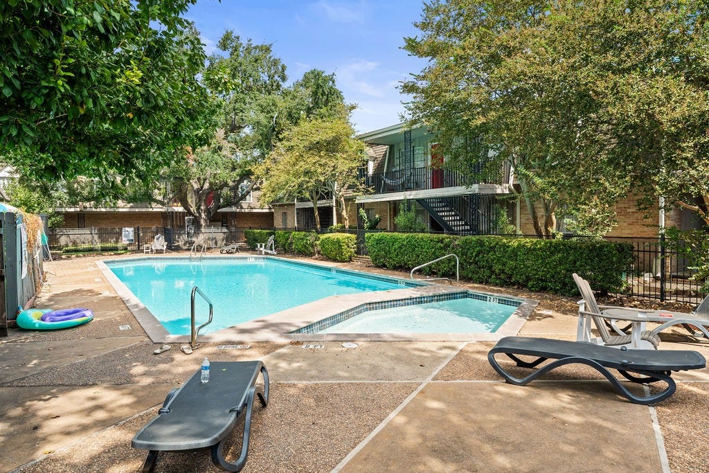 2617 Marilee Lane, #1, Houston, TX 77057 Community Pool Perfect for hot summer