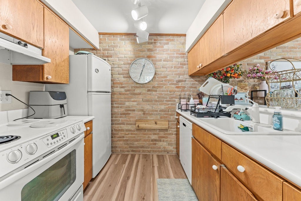 2617 Marilee Lane, #1, Houston, TX 77057 Kitchen View