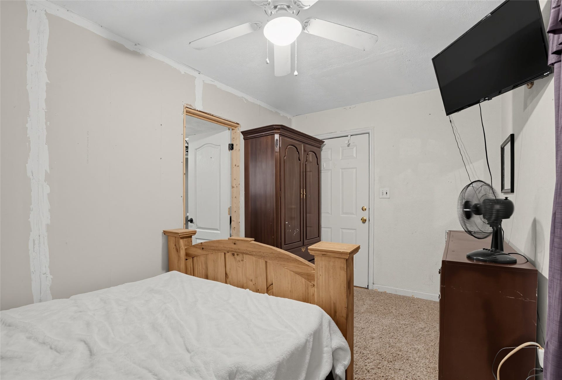 16887 Main Street, Splendora, TX 77372