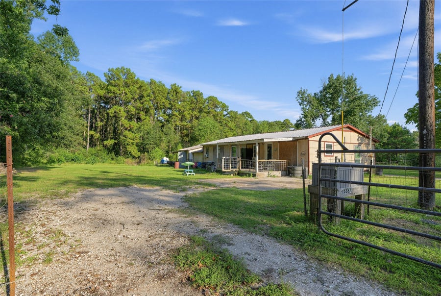 Property photo for 16887 Main Street, Splendora, TX