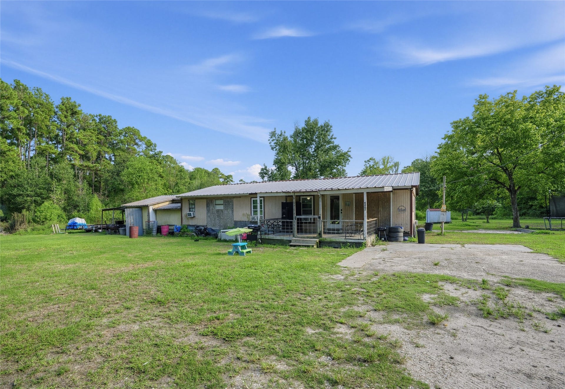 16887 Main Street, Splendora, TX 77372