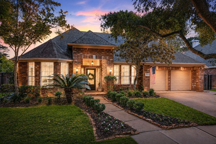 Property photo for 9414 Crosby Way, Missouri City, TX