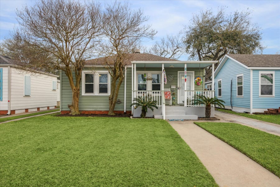 Property photo for 4209 Avenue Q, Galveston, TX