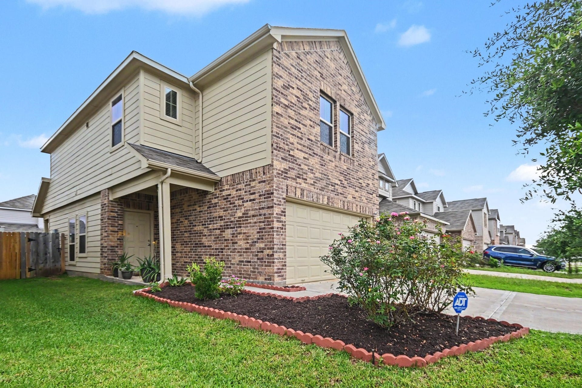 6521 Macroom Meadows Lane, Houston, TX 77048