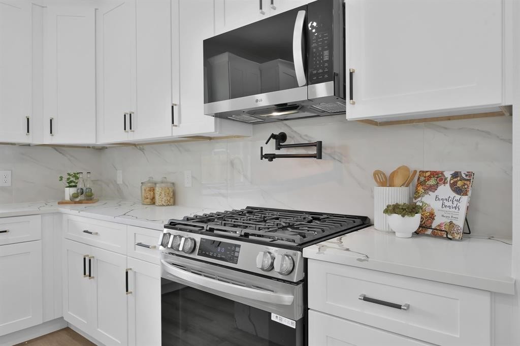3334 Francis Street, #B, Houston, TX 77004 3334 Francis Street, #B, Houston, TX 77004
